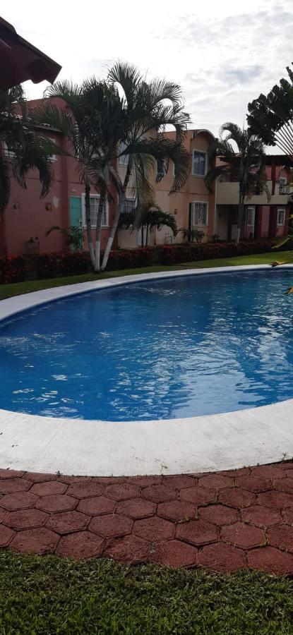 הוילה Casa Con Alberca Ixtapa Zihuatanejo מראה חיצוני תמונה